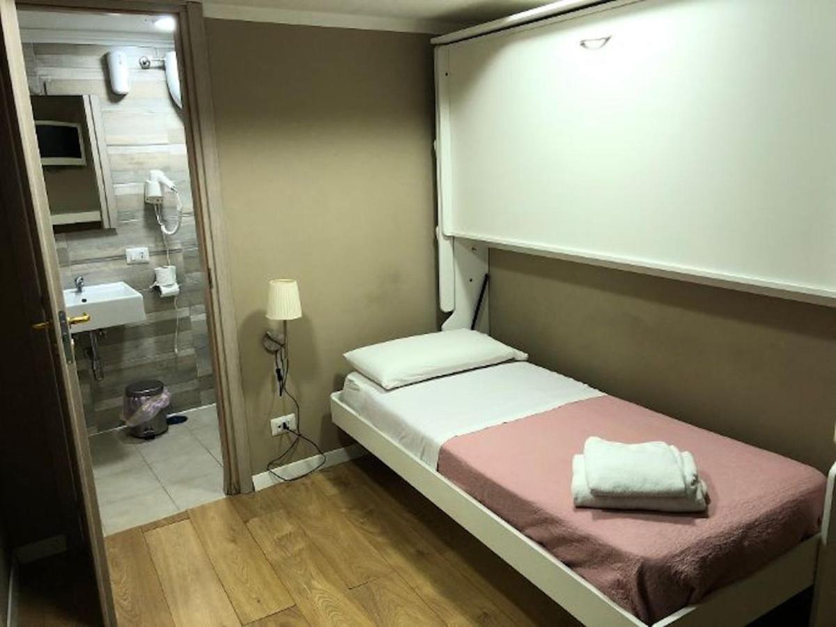 Bed And Breakfast Napoli Centro Storico Nápoles Exterior foto